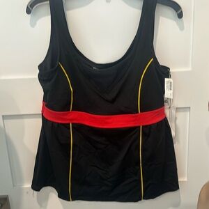 NWT SOMA Less is More Cami Top